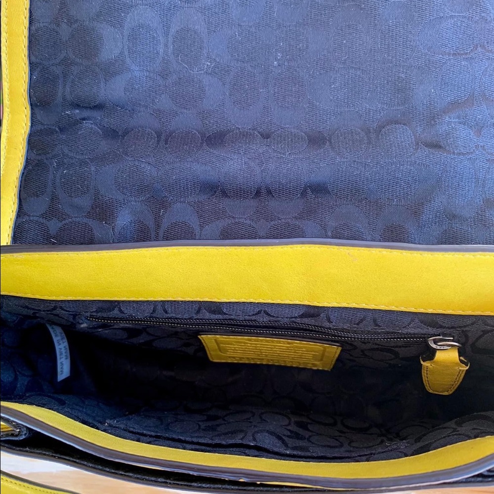 COACH BLEECKER MINI BROOKLYN MESSENGER - Picture 4 of 5